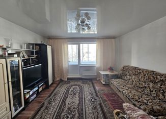 Продам 3-комнатную квартиру, 66.8 м2, поселок городского типа Бачатский, улица Л. Шевцовой, 71