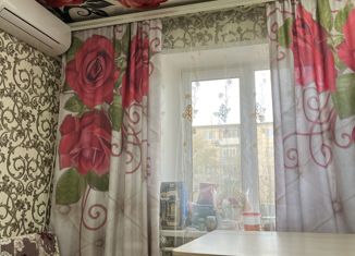 Продам 1-комнатную квартиру, 14 м2, Энгельс, улица Менделеева, 1
