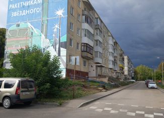 Продаю 1-ком. квартиру, 34.2 м2, посёлок городского типа Звёздный, Коммунистическая улица, 5