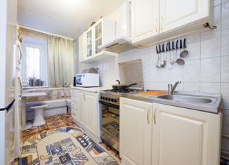 Продажа четырехкомнатной квартиры, 77 м2, посёлок Путёвка, Рославльская улица, 5