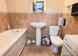 Продаю 1-комнатную квартиру, 41.5 м2, Краснодар, улица Петра Метальникова, 28, ЖК Грин Лайф