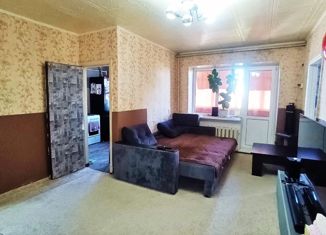 Продаю 3-комнатную квартиру, 42 м2, Камышин, улица Терешковой, 9