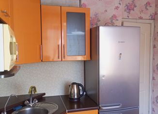 Продаю двухкомнатную квартиру, 56 м2, Новокузнецк, улица Петракова, 41Б