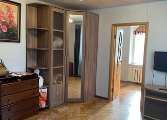 Продаю 2-ком. квартиру, 38 м2, Москва, Янтарный проезд, 11, Янтарный проезд
