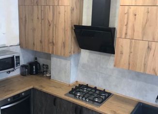 Продаю четырехкомнатную квартиру, 100 м2, Гурьевск, Дальняя улица, 313