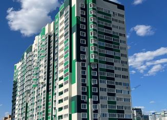 Продается трехкомнатная квартира, 82 м2, Оренбург, улица Рокоссовского, 3