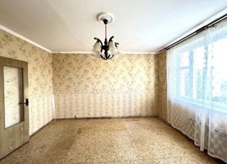 Продаю двухкомнатную квартиру, 52.5 м2, Москва, Новочеркасский бульвар, 27, метро Марьино