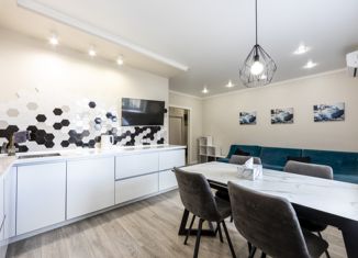 Продажа 3-комнатной квартиры, 84.7 м2, Тюмень, улица Тимофея Чаркова, 81, Ленинский округ