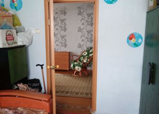 Продаю трехкомнатную квартиру, 46.6 м2, Вихоревка, улица Кошевого, 21