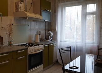 Продажа 3-комнатной квартиры, 68 м2, Псков, Бастионная улица, 17