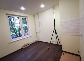 Продам квартиру студию, 11.5 м2, Москва, улица Красный Казанец, 1к1, метро Рязанский проспект