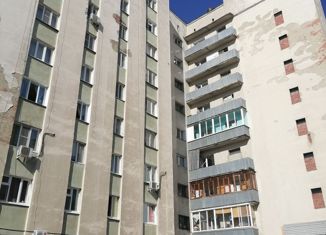 Продаю 2-ком. квартиру, 48 м2, Екатеринбург, улица Умельцев, 7, улица Умельцев