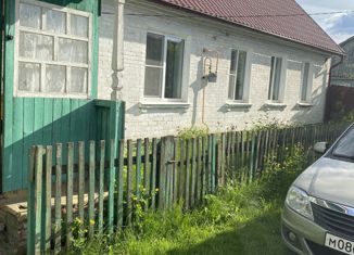 Продаю дом, 65 м2, рабочий посёлок Радица-Крыловка, улица Ленина, 2