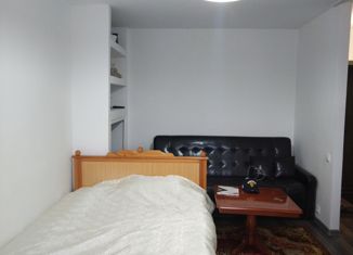 Продаю 2-комнатную квартиру, 42 м2, Белоусово, улица Гурьянова, 7