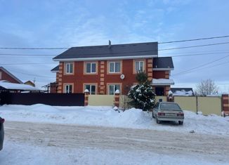 Продаю таунхаус, 130 м2, село Акбердино, улица Мира