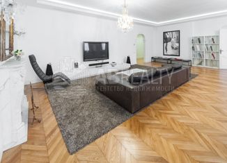 Аренда четырехкомнатной квартиры, 320 м2, Москва, Хилков переулок, 1, ЦАО