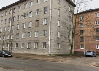 Продам двухкомнатную квартиру, 42.1 м2, Кронштадт, Широкая улица, 8