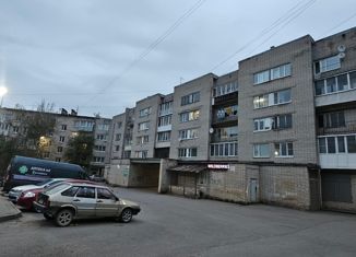 Продажа 2-комнатной квартиры, 57.8 м2, Ленинградская область, Центральная улица, 6А
