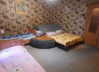 Продажа трехкомнатной квартиры, 65 м2, Красноярский край, улица Лауреатов, 39