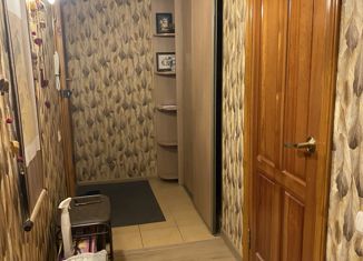 Продам трехкомнатную квартиру, 62.8 м2, Снежинск, улица 40 лет Октября, 34