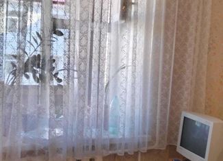 Продам трехкомнатную квартиру, 62 м2, Барнаул, Комсомольский проспект, 82