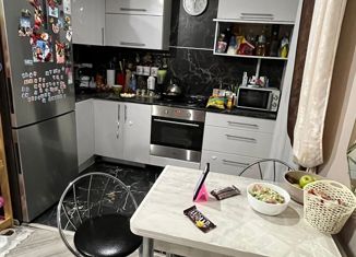 Продается 1-комнатная квартира, 26.8 м2, Карабаново, улица Гагарина, 3