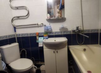 Продаю 2-ком. квартиру, 44 м2, деревня Алексеевка, Комсомольская улица, 4
