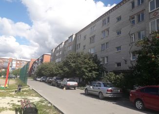 Продажа 3-ком. квартиры, 56 м2, Ялуторовск, улица Революции, 133