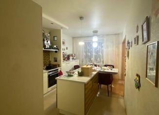 Продаю 3-комнатную квартиру, 108 м2, Новосибирск, проспект Академика Коптюга, 13, проспект Академика Коптюга