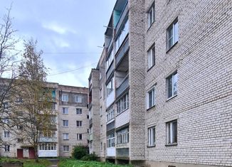 Продается трехкомнатная квартира, 60 м2, Калязин, Тверская улица, 17