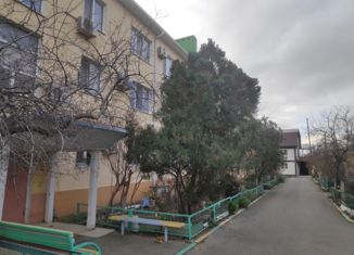 Сдается в аренду 1-комнатная квартира, 34 м2, село Мысхако, Школьная улица, 13