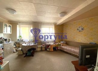 Продаю 2-комнатную квартиру, 52.9 м2, Саянск, Октябрьский микрорайон, 7