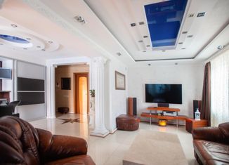 Продается четырехкомнатная квартира, 111 м2, Мурманск, улица Баумана, 34, Первомайский округ