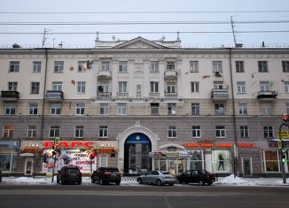 Продаю трехкомнатную квартиру, 137 м2, Екатеринбург, улица Свердлова, 34, метро Динамо