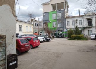 Продается трехкомнатная квартира, 70 м2, Симферополь, улица Пушкина, 24