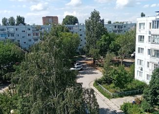 Продаю трехкомнатную квартиру, 62.2 м2, Тольятти, улица Дзержинского, 35, Автозаводский район