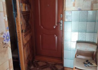 Продается 2-ком. квартира, 44 м2, Черемхово, Октябрьский проезд, 10