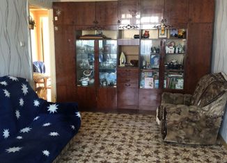 Продается 3-ком. квартира, 64.7 м2, посёлок городского типа Чишмы, Коммунистическая улица, 1