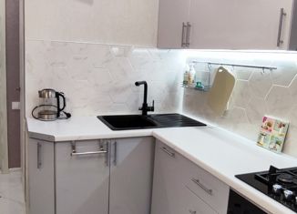 2-комнатная квартира на продажу, 54.6 м2, поселок городского типа Уренгой, 5-й микрорайон, 22