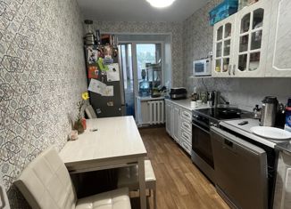 Продаю 2-ком. квартиру, 40.2 м2, село Парабель, улица Свердлова, 30