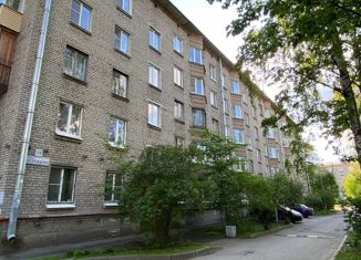 Продажа 2-ком. квартиры, 42 м2, Санкт-Петербург, улица Возрождения, 11, улица Возрождения