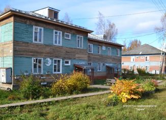 Продажа трехкомнатной квартиры, 54.1 м2, рабочий посёлок Октябрьский, улица Ленина, 28
