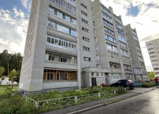 Продается 2-ком. квартира, 47 м2, Заречный, улица Ю.П. Любовина, 15