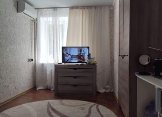 Продаю 1-комнатную квартиру, 27 м2, Астраханская область, Коммунистическая улица, 56
