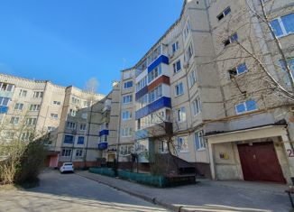 Трехкомнатная квартира на продажу, 63 м2, Липецкая область, улица Коммунаров, 137