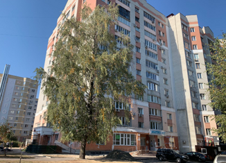 Продам 2-ком. квартиру, 86 м2, Брянск, Бежицкая улица, 1