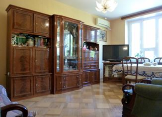 Продается трехкомнатная квартира, 74 м2, Волгоградская область, Комсомольская улица, 15