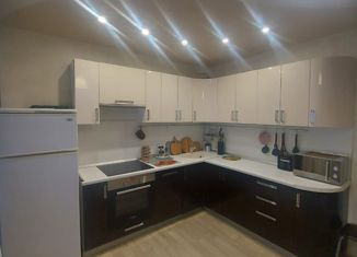 Сдаю в аренду трехкомнатную квартиру, 61.2 м2, Сосногорск, улица Гоголя, 3