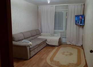 Продам 2-комнатную квартиру, 50 м2, Саянск, микрорайон Мирный, 14