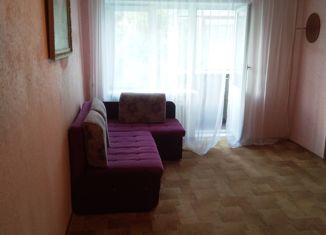 Продаю 3-комнатную квартиру, 43.9 м2, Оренбургская область, Карагандинская улица, 98